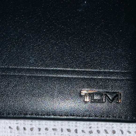 TUMI Nassau mens wallet - Picture 5 of 11